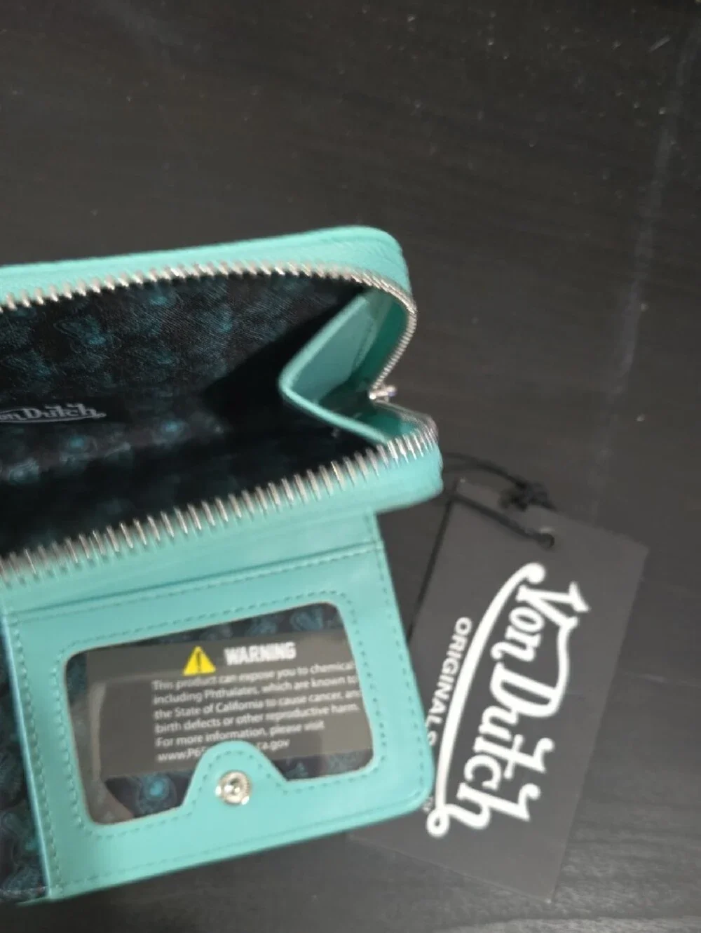 Von Dutch compact von